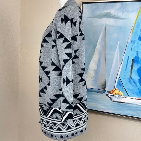 Frye Cardigan Southwestern pattern  Open Front size small - Picture 3 of 7